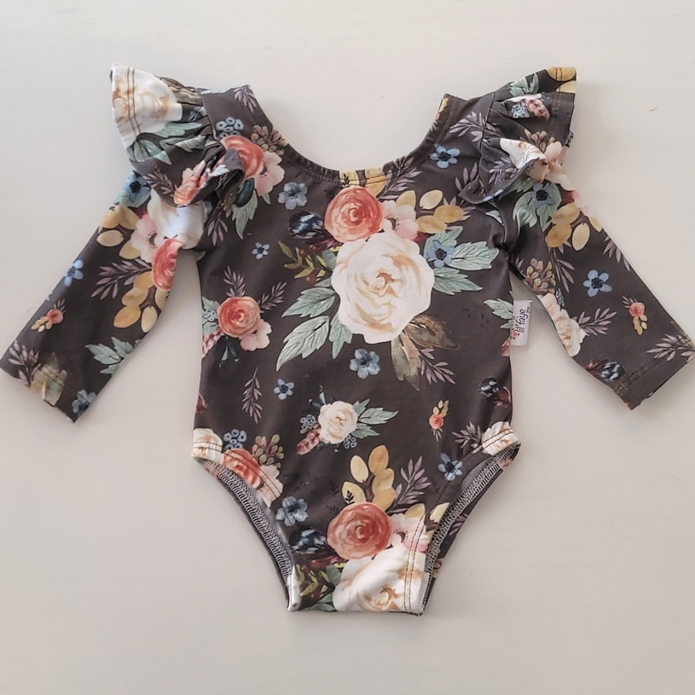 NWOT Lil Faye Baby Girl floral Bodysuit 6m